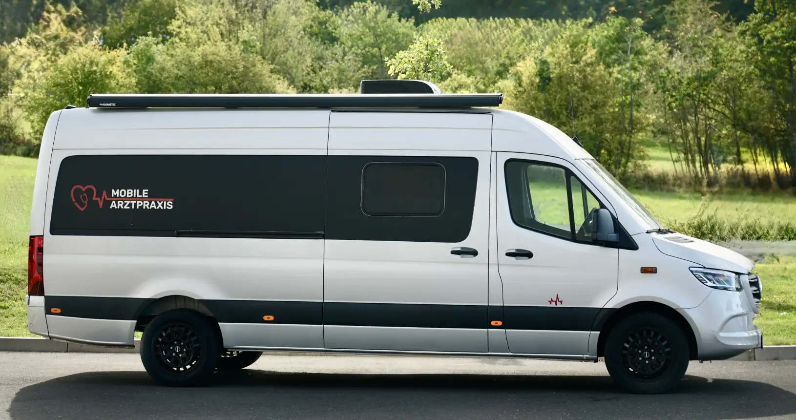 averla Medical Van ist die einsatzbereite, mobile Arztpraxis für ambulante Versorgung & Versorgungssicherheit auf dem Land